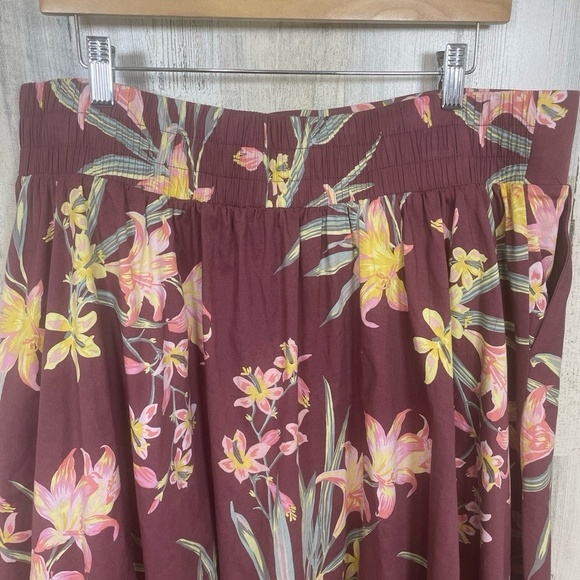 TORRID Midi Poplin Tiered Skirt Size 2X Floral Pockets Pull On - Picture 9 of 11